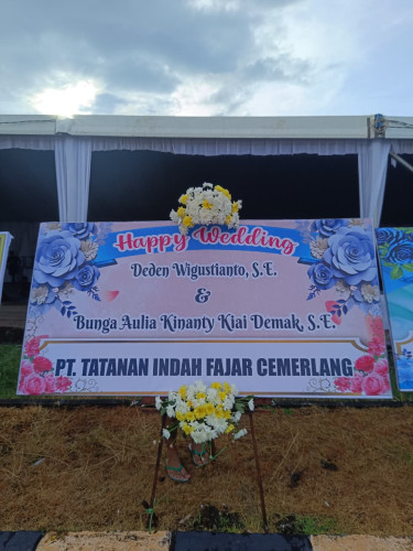 Papan Bunga rumahdukayossudarsopalangkaraya 0851-1999-1337 | King Florist rumahdukayossudarsopalangk